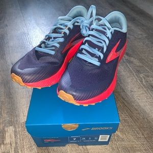 Brooks Running Shoes Catamount Sz 7